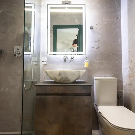 The Hobbit Hole 트리칼라