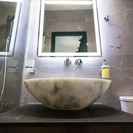 The Hobbit Hole 펜션 트리칼라