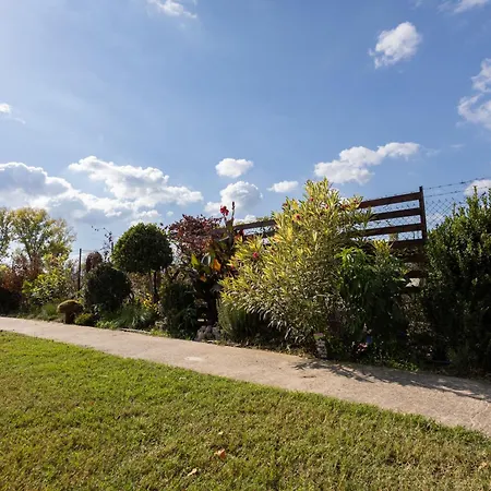 The Hobbit Hole Tríkala