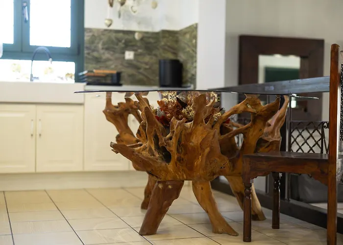 The Hobbit Hole Tríkala