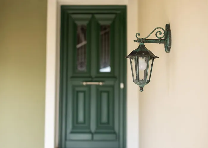 The Hobbit Hole Case de vacanță Tríkala