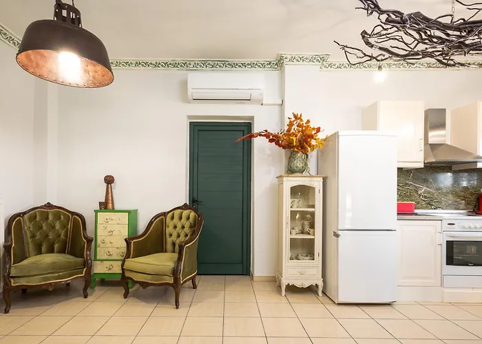 The Hobbit Hole Tríkala