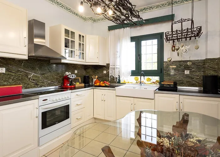 The Hobbit Hole Case de vacanță *