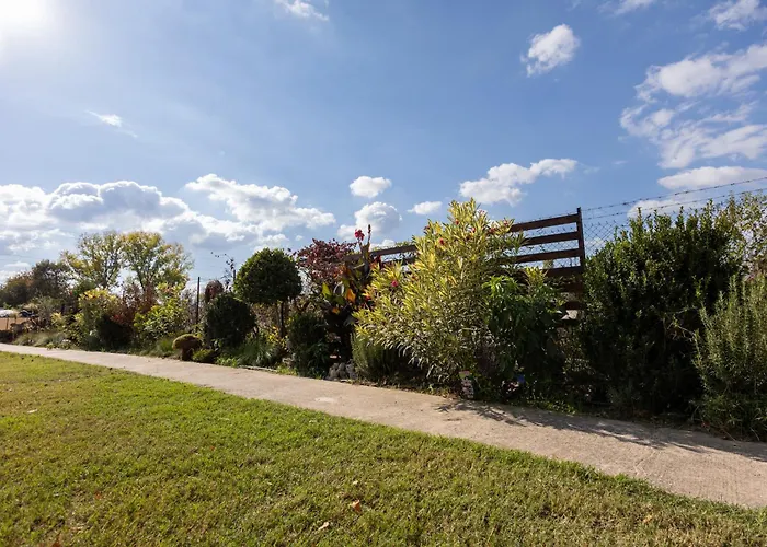 The Hobbit Hole Tríkala